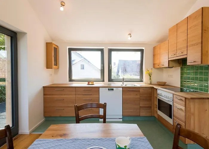 Schoene Mit Garten רדולפצל אם בודנזי