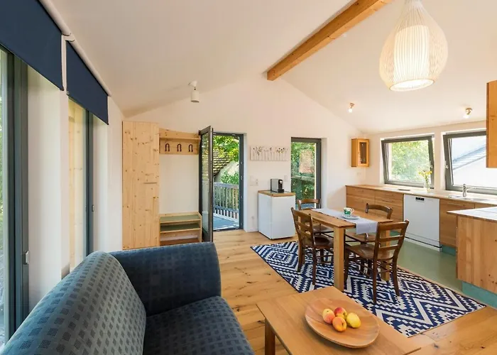 Appartement Schoene Mit Garten